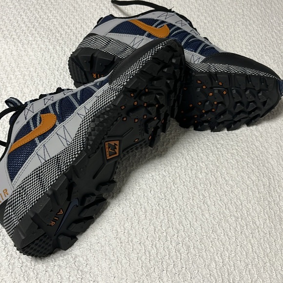 Nike Air Humana trail shoes men’s size 8 new with out box - Picture 4 of 6